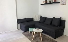 Bescheidene Untergeschoss Wohnung in guter Lage.