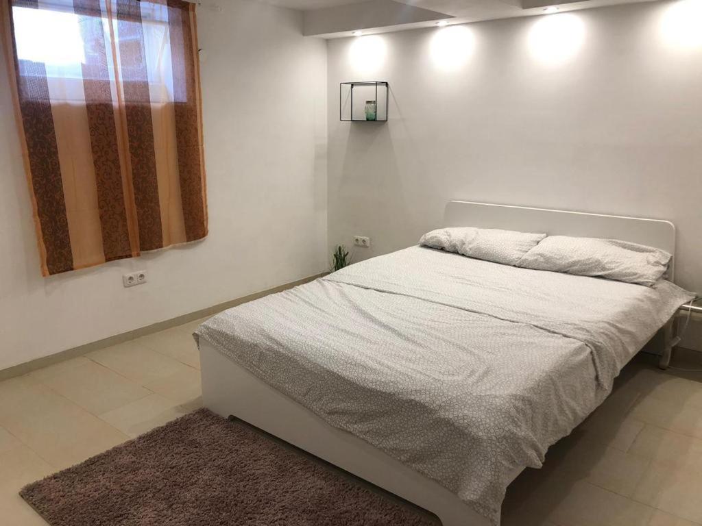 Bescheidene Untergeschoss Wohnung in guter Lage. Köln Exterior foto