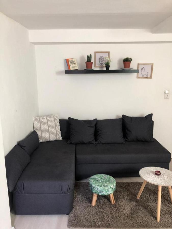 Bescheidene Untergeschoss Wohnung in guter Lage. Köln Exterior foto